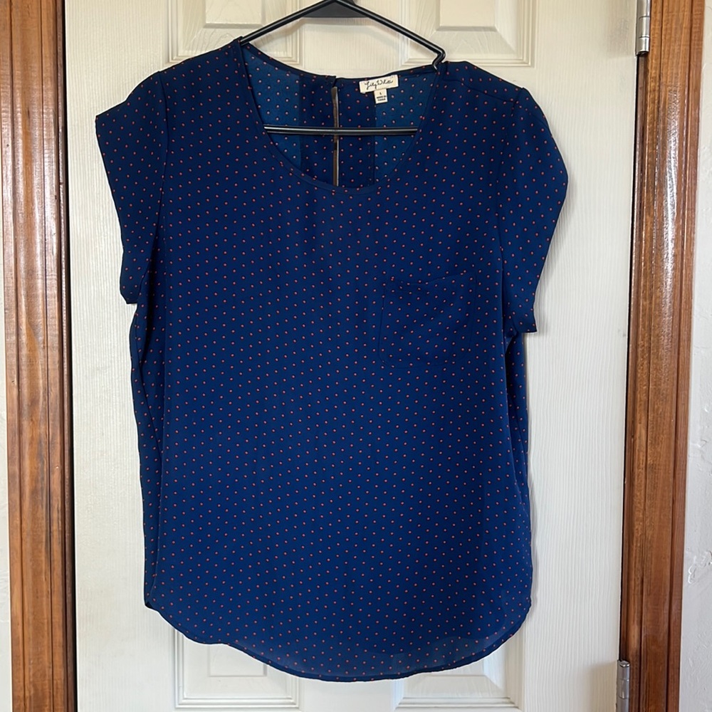 Lily White Spring Top- size L